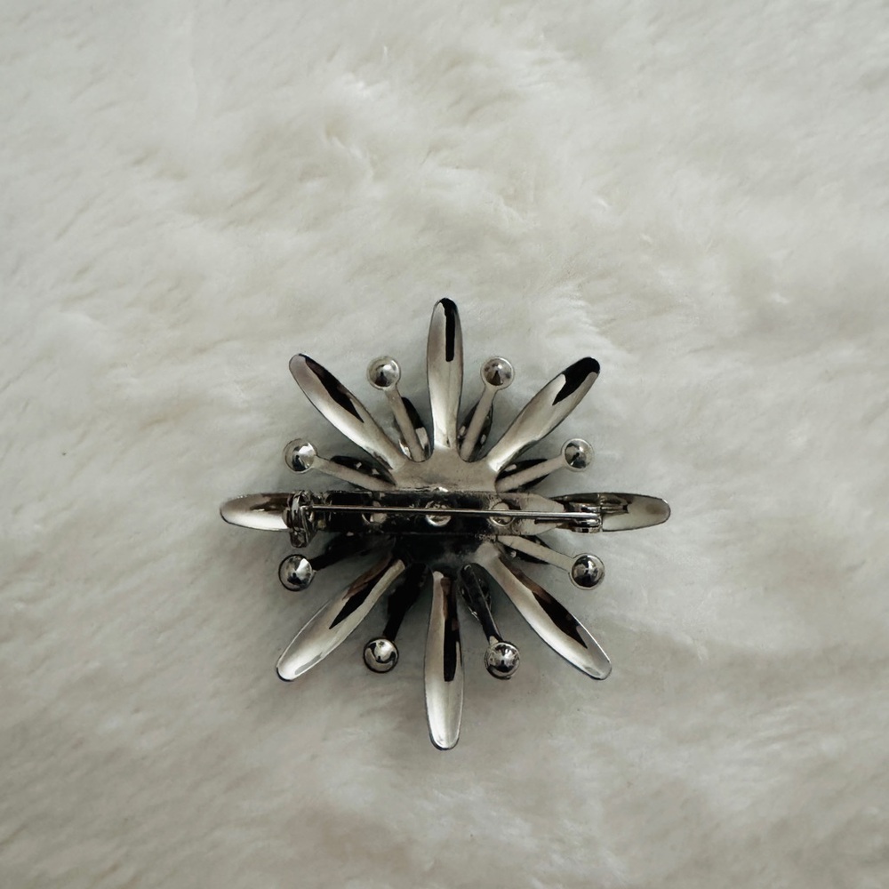 Vintage Turquoise Enamel Floral Brooch - Picture 3 of 3
